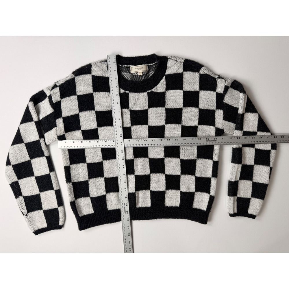 No Comment Checkerboard Sweater Womens XL Black White Excellent Fuzzy Crewneck - Picture 7 of 7